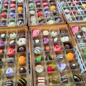 Poppy's Chocolate Gift Box 28 Gourmet Chocolates