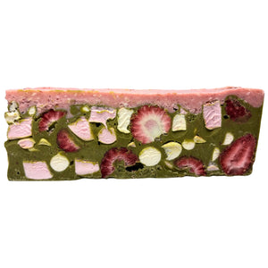 Poppy’s Chocolate limited edition berry sweet matcha rocky road with white chocolate, matcha powder, freeze-dried strawberries, mini marshmallows, and strawberry white chocolate topping. 