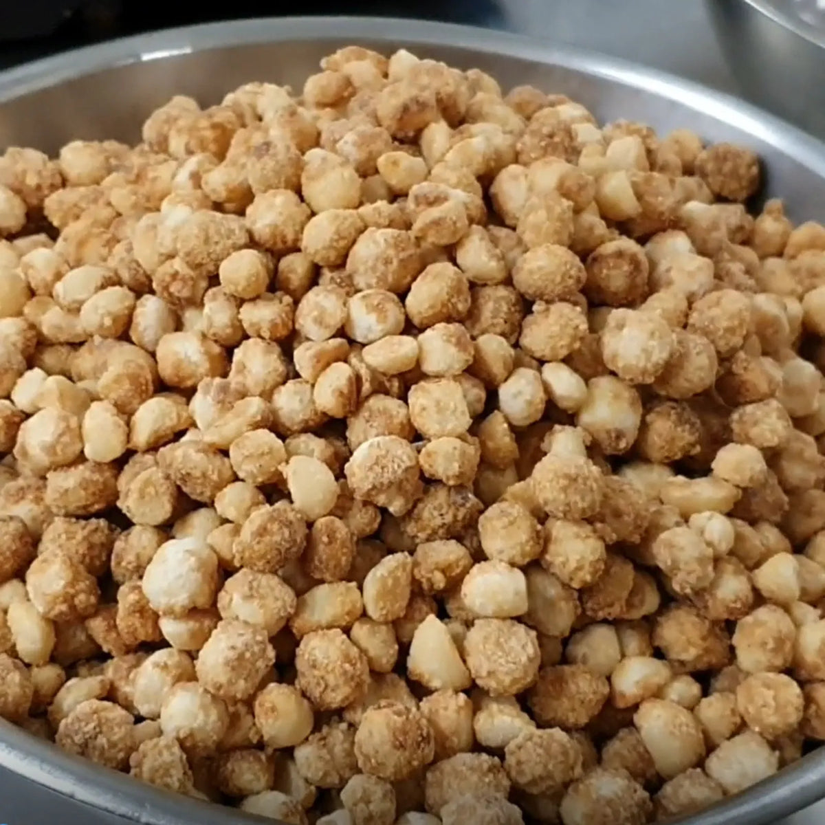 Poppy's Chocolate Caramel_Macadamias_150G