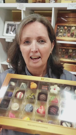 Gift Box 28 gourmet chocolates